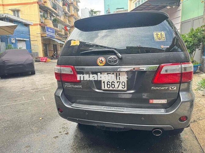 Toyota Fortuner 2010 2 cầu Xám ( ko tiếp lái )