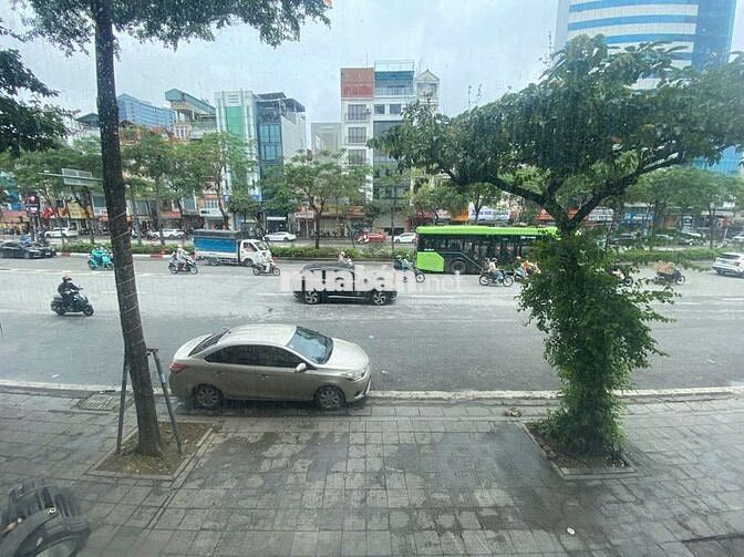 Cho thuê nhà mặt phố 283 Tây Sơn, đối diện chân cầu vượt ngã tư Sở