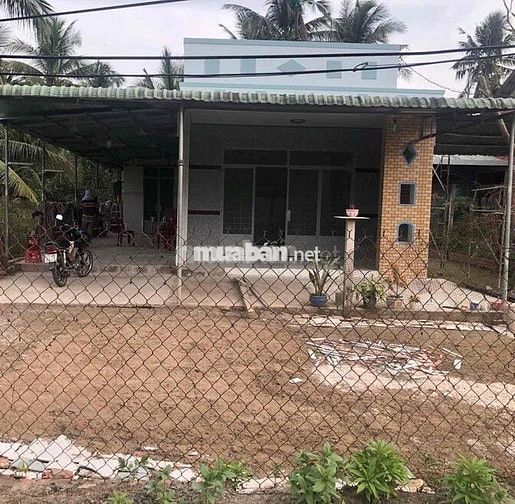 Cho thuê nhà nguyên căn có sân
