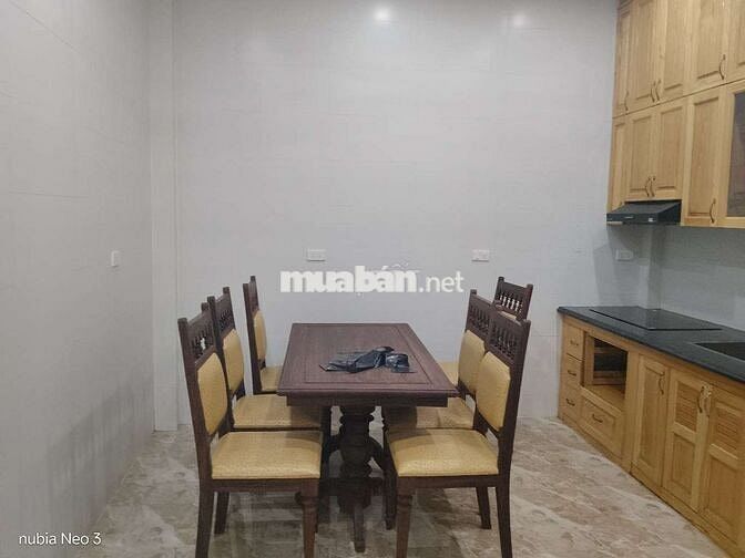 Chính chủ cho thuê nhà ở cạnh Mipec Long Biên