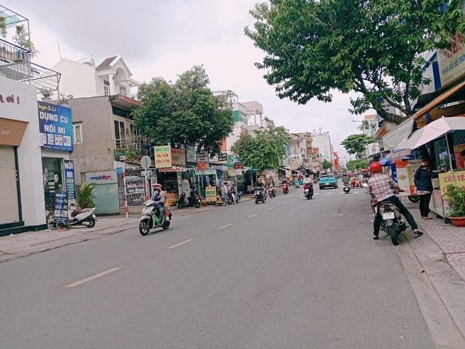 Mặt tiền Kinh doanh ngay Chợ Tân Hương DTSD 330m2 ,7 PN 7 WC