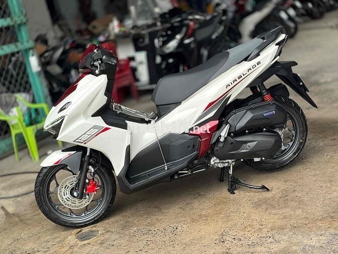Air Blade 125 2026 Trắng đỏ (Lướt 100Km)