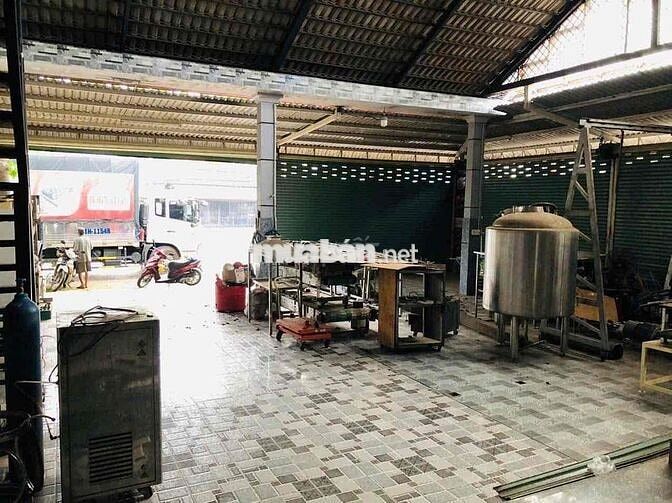 Cho thuê góc  mặt bằng Kho 300 có nhà tại Phường Phú Hoà Bình Dương