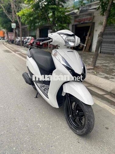 Honda Lead Trắng đời cao chính chủ zin chất đẹp
