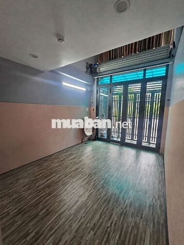 cho thuê mặt bằng 30m2 hẻm xe hơi Phạm Văn Hai (có thể ngủ lại)