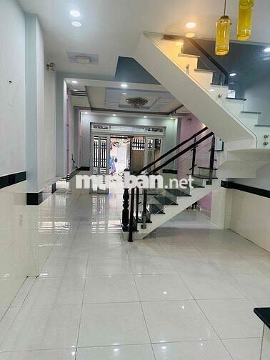 Cần cho thuê nhà chính chủ sau căn mặt tiền