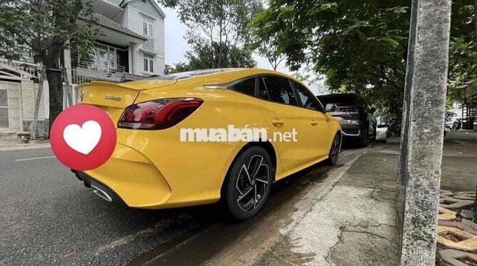 MG MG5 Luxury 2025 Vàng 11.000 km