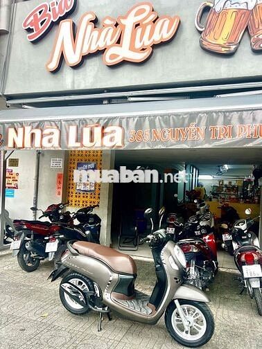 Honda Scoopy 2021 14000 km Xám