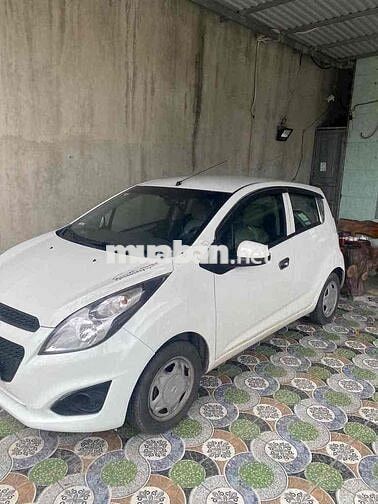 Chevrolet Spark màu Trắng