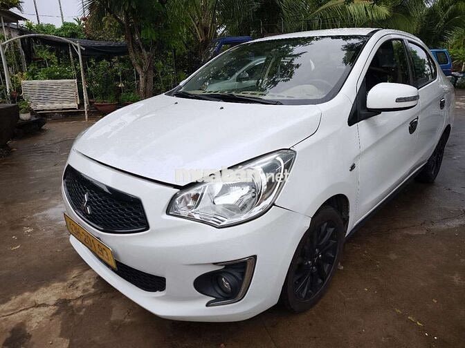 Mitsubishi Attrage 2019 1.2 Trắng