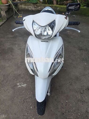 Honda Vision 2012 màu Trắng