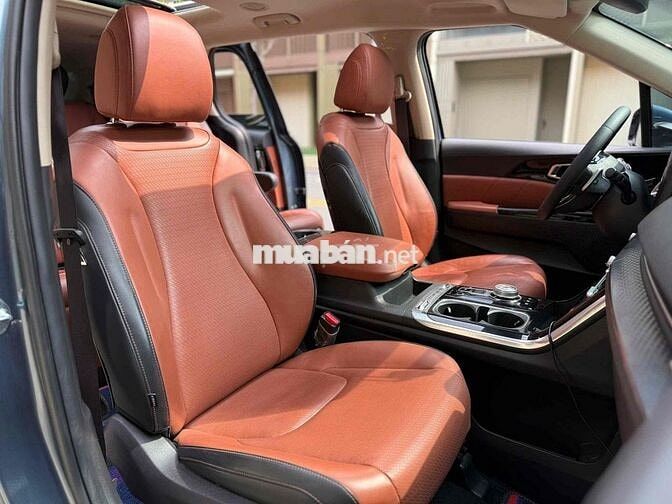 Kia Carnival 2024 2.2D Signature 65.000 km