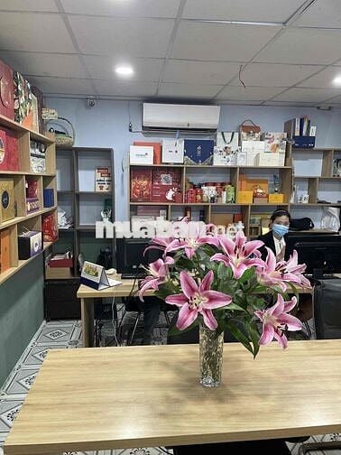 Tuyển nhân viên để đào tạo bán hàng