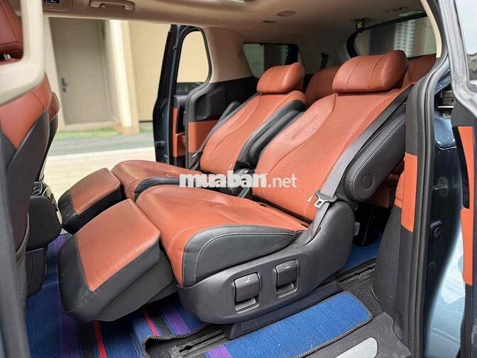 Kia Carnival 2024 2.2D Signature 65.000 km