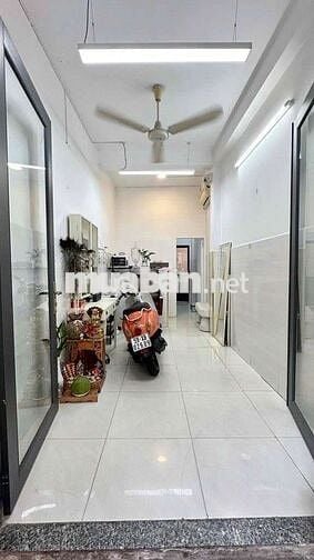 nhà mới đẹp hxh 2L Huỳnh Văn Bánh p11 Quận Phú nhuận
