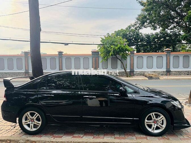 Honda Civic Đen