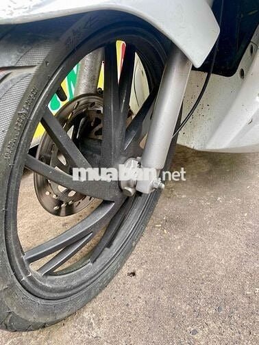 Suzuki Hayate Trắng Êm