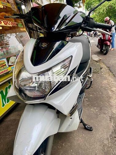 Suzuki Hayate Trắng Êm
