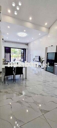 🏡 CHO THUÊ NHÀ MẶT TIỀN ĐƯỜNG LỚN – NẠI HIÊN, SƠN TRÀ  ✨ Nhà xinh, đầy