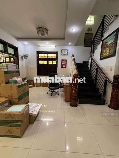 Cần cho thuê  Biệt Thự PĐHT Q12.DT 9 x20 1 trệt 3Lầu 5PN 4WS giá 25 tr