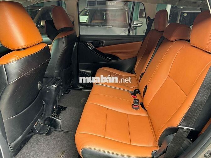 Toyota Innova 2.0E 2018 Nâu