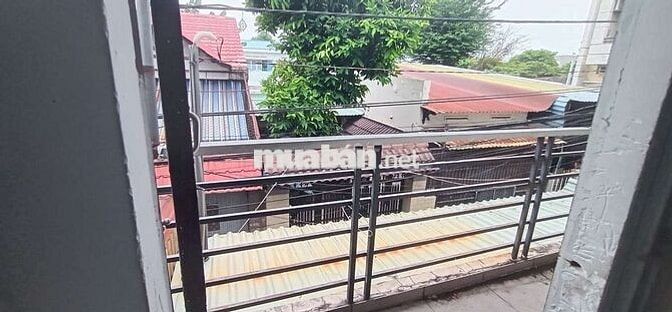 Nhà hẻm rộng, vào ở ngay, full tiện ích 