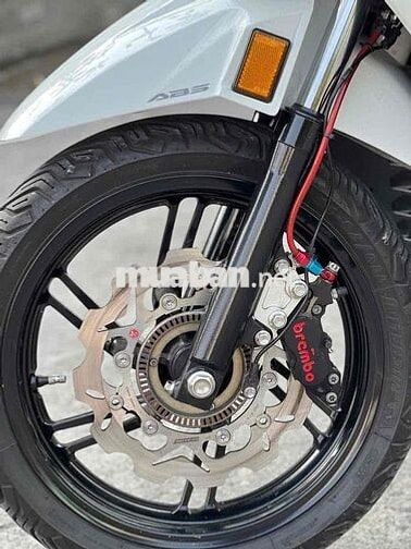 Honda SH350i Trắng 14000 km