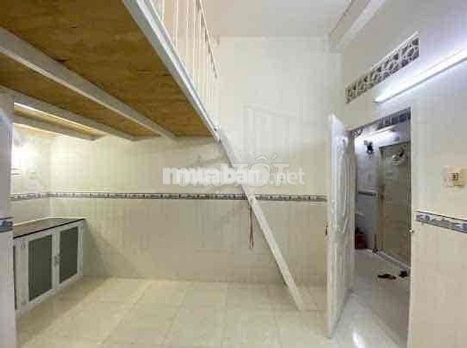 Phòng trọ giá sinh viên thang máy, sạch sẽ ngay cầu Nguyễn Tri Phương