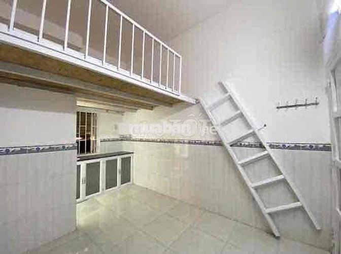 Phòng trọ giá sinh viên thang máy, sạch sẽ ngay cầu Nguyễn Tri Phương