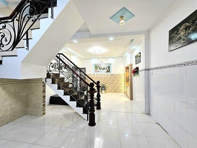 Nhà Bán Phạm Thế Hiển P5Q8. Gần chợ Nhị Thiên Đường