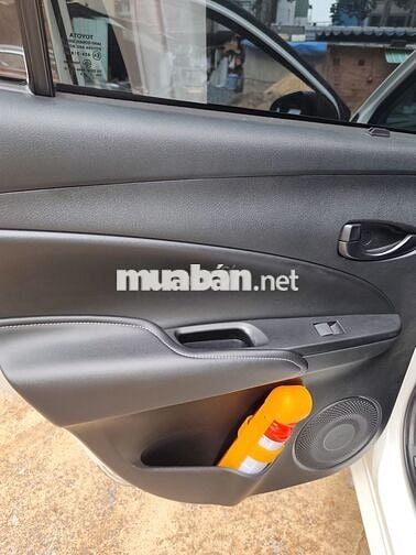 Toyota Vios E CVT Trắng 2023