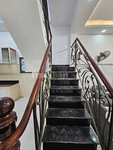 Nhà Bán Phạm Thế Hiển P5Q8. Gần chợ Nhị Thiên Đường