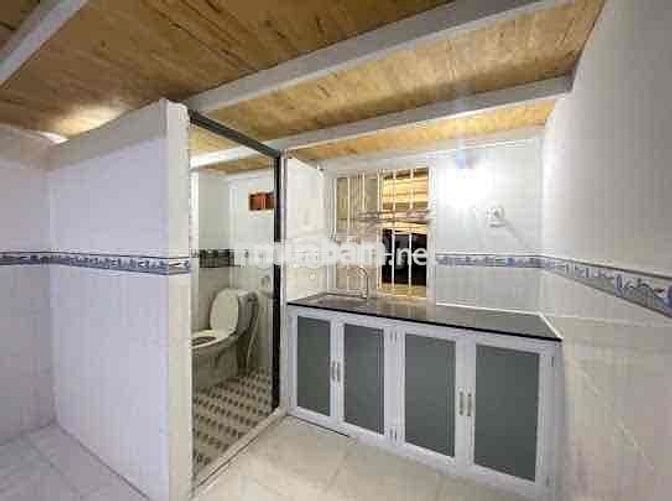 Phòng trọ giá sinh viên thang máy, sạch sẽ ngay cầu Nguyễn Tri Phương