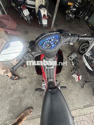 Yamaha Sirius Đỏ đen 2016