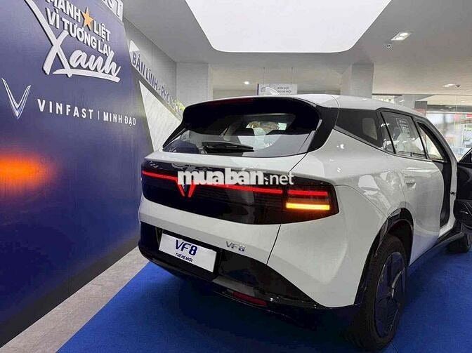 Xe ô tô điện Vinfast VF8 Plus Trắng
