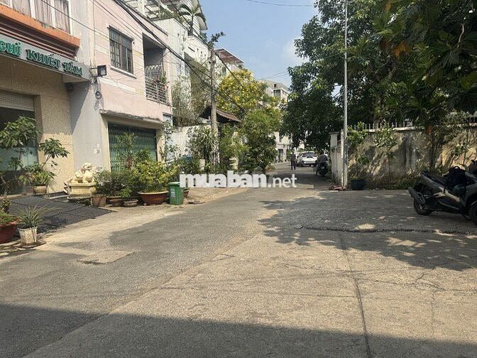 NHÀ NGHĨ NGAY TRUNG TÂM BIÊN HÒA – DÒNG TIỀN GẦN 100 TRIỆU/THÁNG