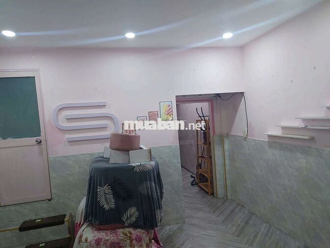 Cho thuê tầng trệt Nhà nguyên căn HXH 1 phòng khách+ 1 phòng ngủ