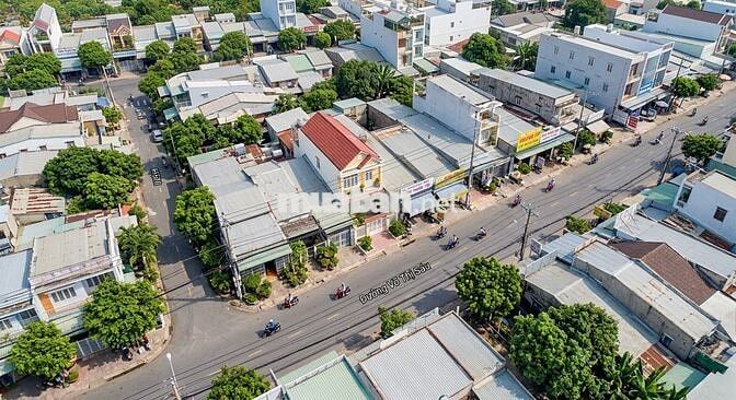NHÀ NGHĨ NGAY TRUNG TÂM BIÊN HÒA – DÒNG TIỀN GẦN 100 TRIỆU/THÁNG