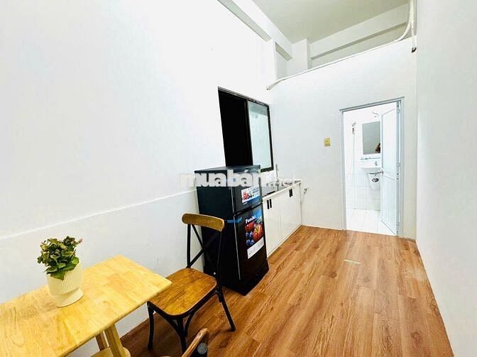 Cho thuê căn hộ mini tách bếp, cửa sổ thoáng mát
