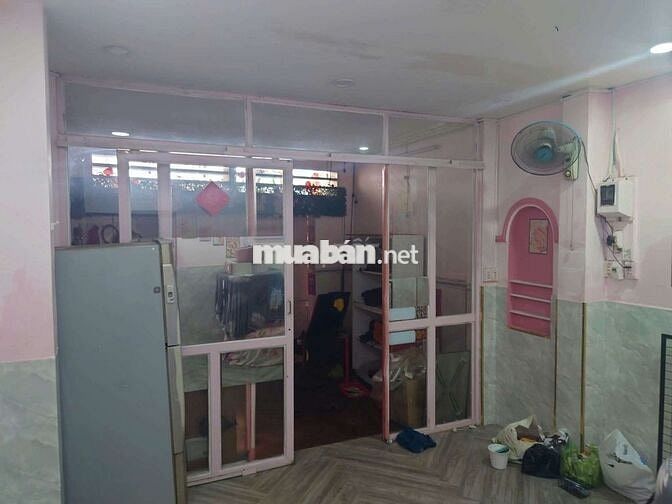 Cho thuê tầng trệt Nhà nguyên căn HXH 1 phòng khách+ 1 phòng ngủ