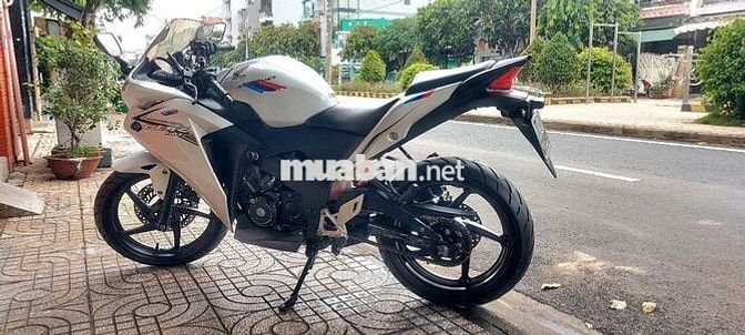 Honda CBR 150i 2015 Trắng zin