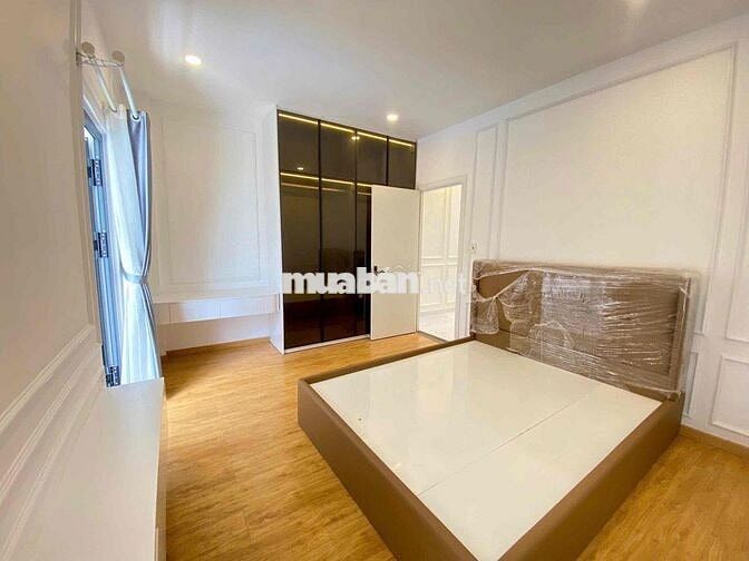 Chỉ 7Đ có nhà mới xây 4 tầng , ngang 6.2m khu vực trung tâm Q.Tân Binh