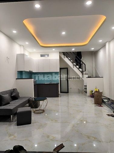 Nhà  Đẹp 3 tầng ,hẻm thông Ni Sư Huỳnh Liên ngang 4.7 m, 3 PN 3 WC