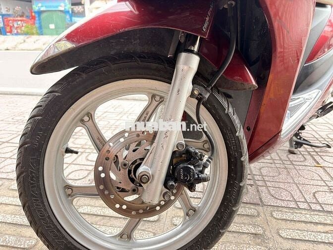 Honda Vision 2013 màu Đỏ chính chủ cần bán