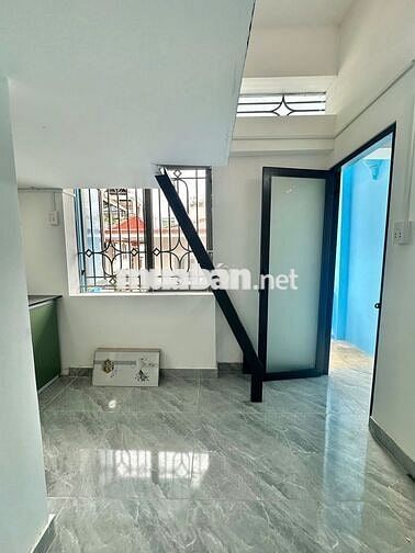 CHO THUÊ PHÒNG TRỌ MỚI XÂY Ở NƠ TRANG LONG NGAY CẦU BÌNH LỢI