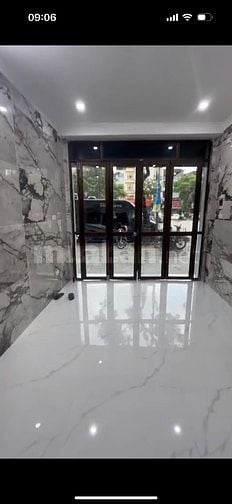 Cho thuê nhà mặt phố Trần Khát Chân, Hai Bà Trưng Hà Nội 