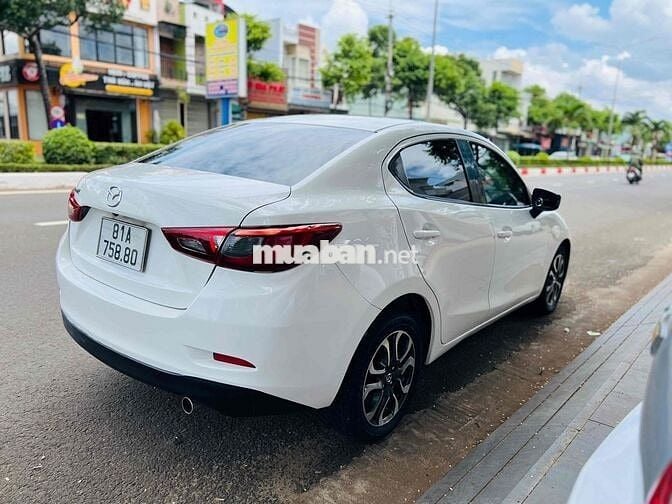 Mazda Mazda2 2015 Trắng