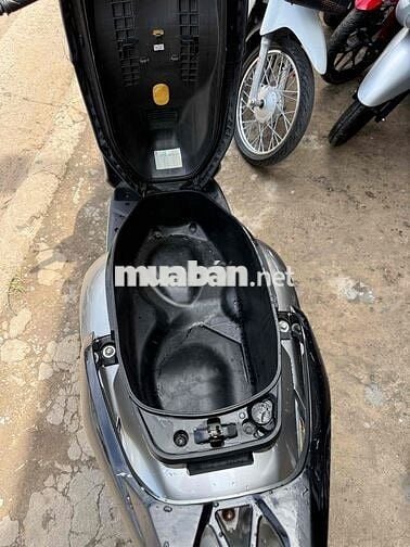 Honda Lead 125 Bạc Possche / Cccd Chủ 65