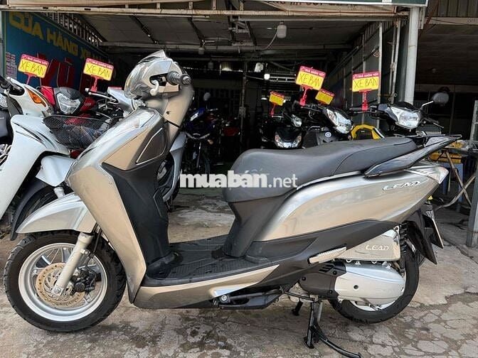 Honda Lead 125 Bạc Possche / Cccd Chủ 65