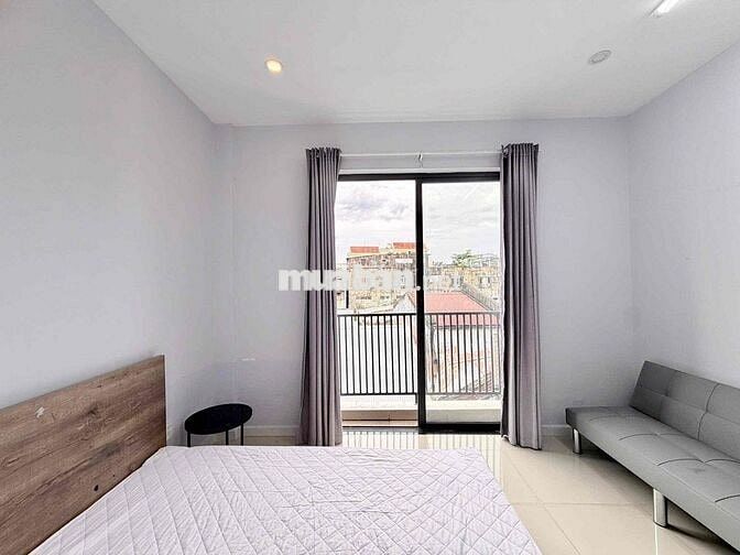 🔥Căn Hộ - 1PH Ngủ - Ban Công - Thang Máy - Hầm Xe - Máy Giặt Riêng